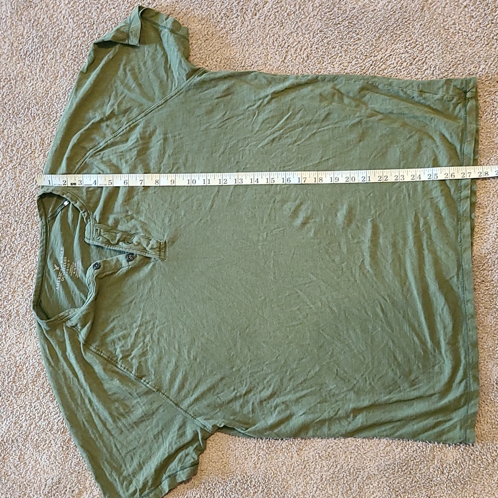 American Eagle legend Henley tee